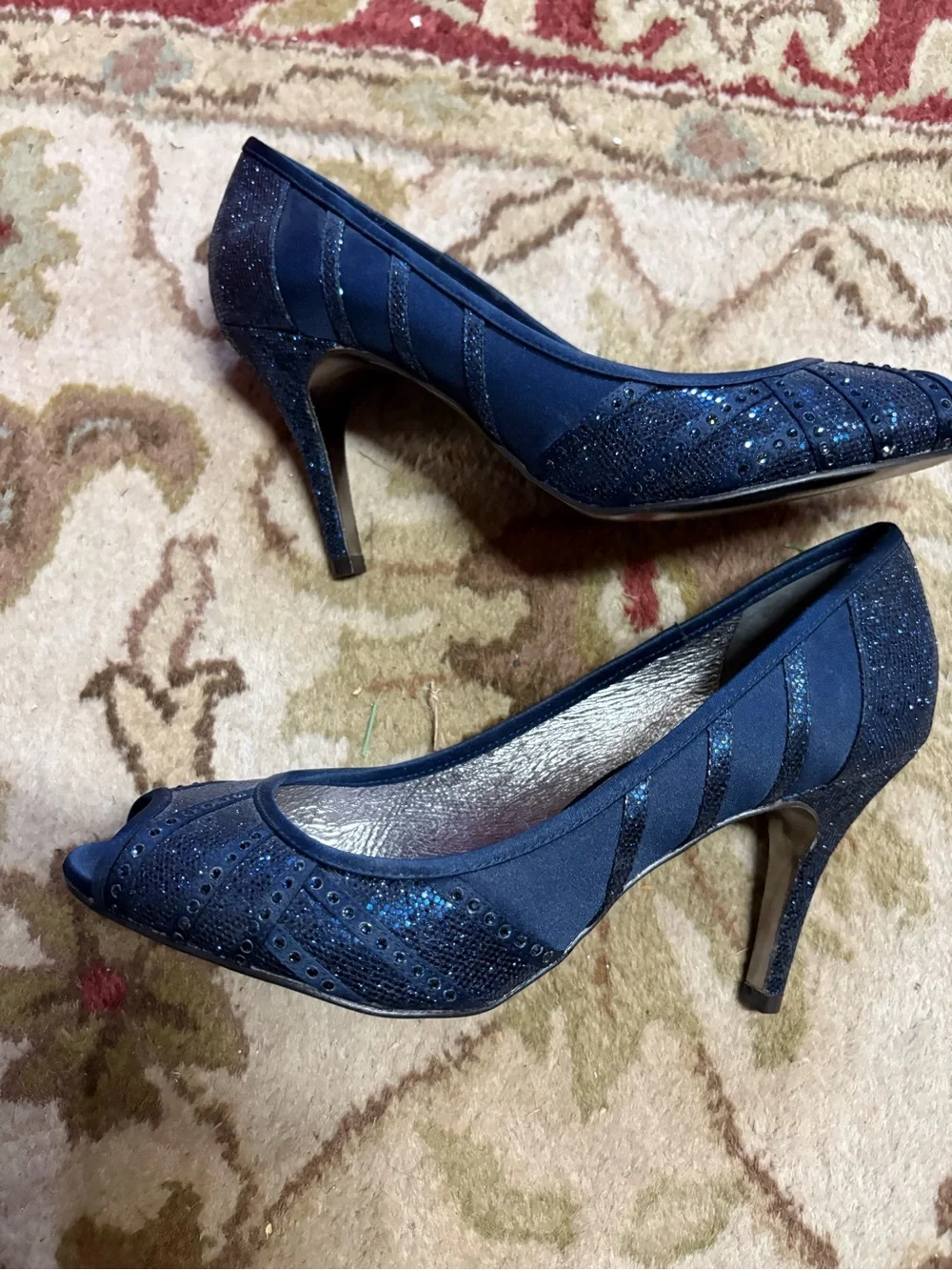 Adrianna Papell elegant navy